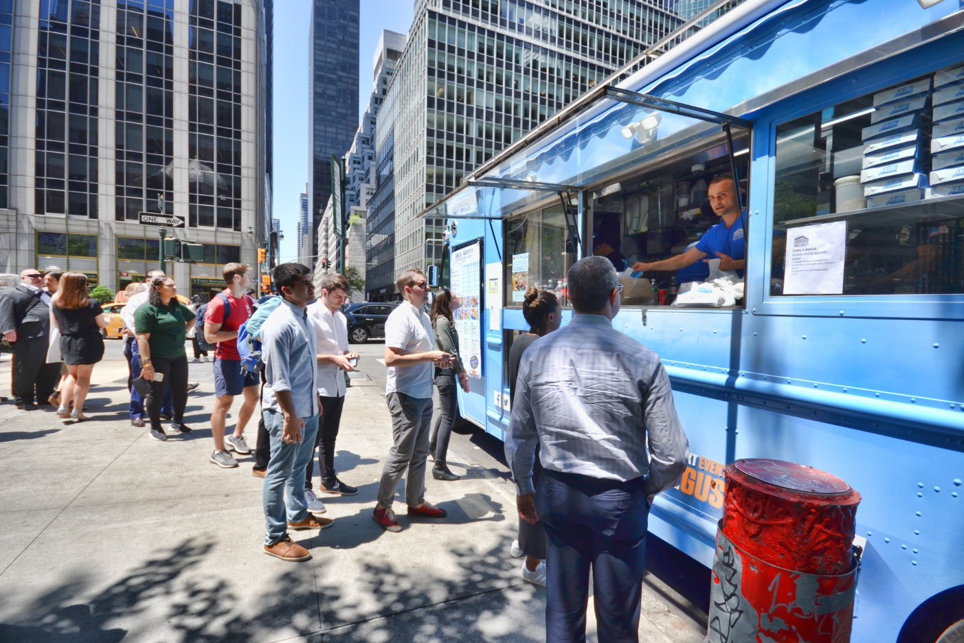 how-to-start-your-own-food-truck-business-in-the-usa-unclegussys